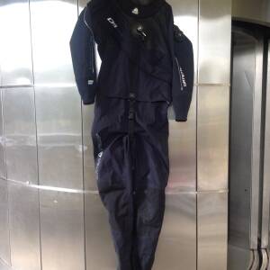 Suchy skafander D9 BREATHABLE, ultra lekki damski UŻYWANY